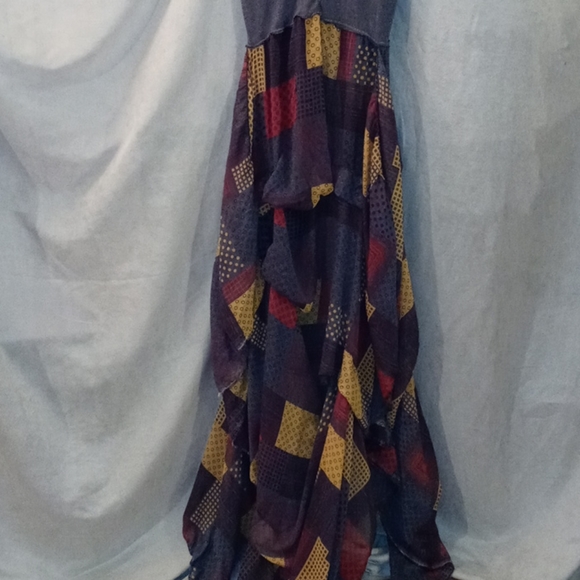 Handmade halter dress by NC designer - Picture 7 of 8